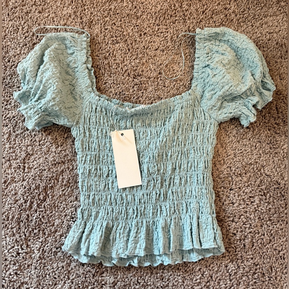 Lush Blue Blouse with Elegant Design